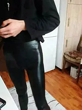 S3rgybisex online show from October 4, 8:12 am