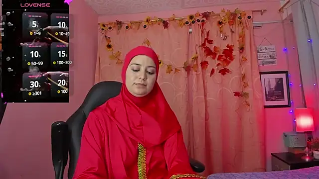Snapshot of BadraSaadi chatting on February 1, 4:00 pm BadraSaadi online show from February 1, 4:00 pm
