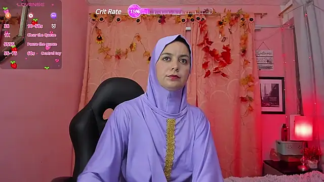 Snapshot of BadraSaadi chatting on February 18, 12:17 pm BadraSaadi online show from February 18, 12:17 pm