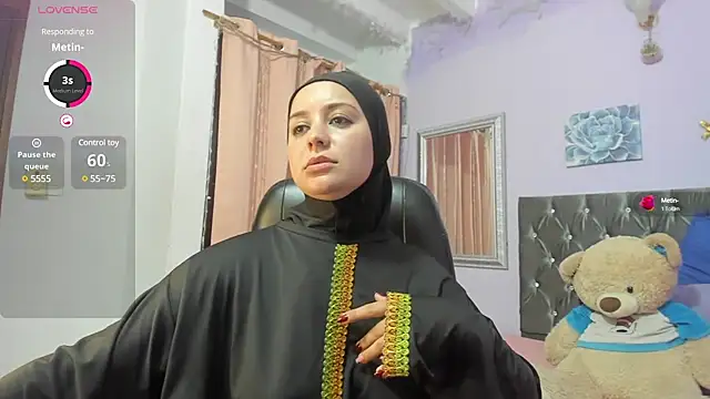 Snapshot of BadraSaadi chatting on March 7, 8:11 pm BadraSaadi online show from March 7, 8:11 pm