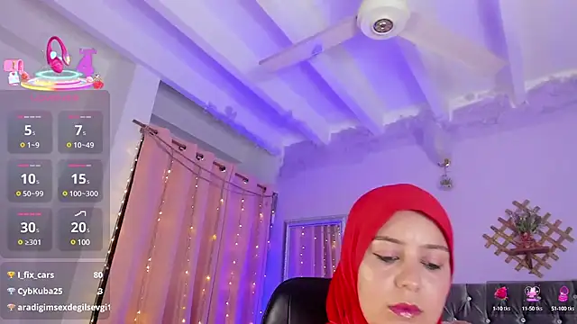 Snapshot of BadraSaadi chatting on March 18, 8:04 pm BadraSaadi online show from March 18, 8:04 pm