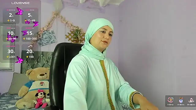 Snapshot of BadraSaadi chatting on September 22, 8:11 pm BadraSaadi online show from September 22, 8:11 pm