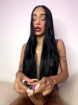 Snapshot of Exotic_girl666 chatting on December 21, 12:51 am Exotic girl666 online show from December 21, 12:51 am