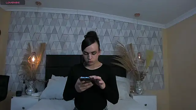 JustinePerry online show from March 31, 4:13 am