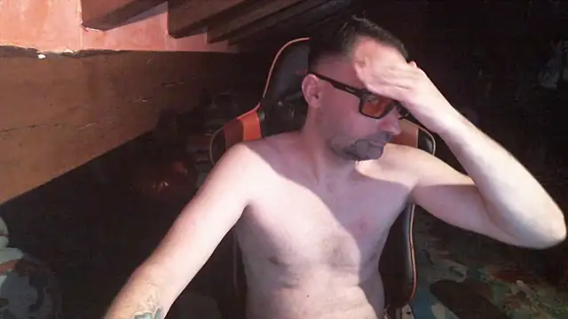 Snapshot of 6996horus chatting on November 9, 4:00 am 6996horus online show from November 9, 4:00 am