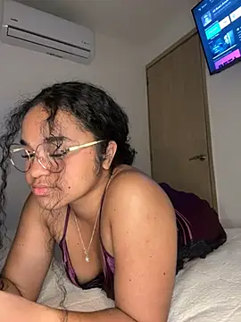 Lucy wilson5 online show from February 1, 6:54 am