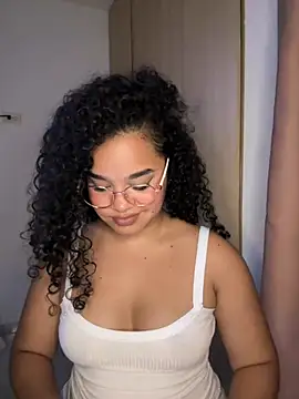 Lucy wilson5 online show from February 17, 7:15 am