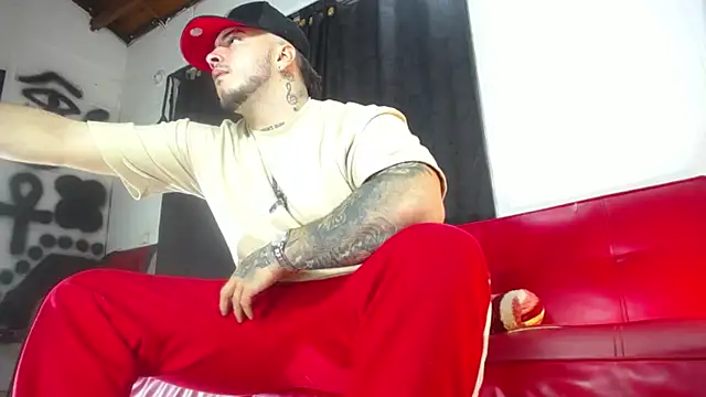 Dexter-T online show from December 3, 6:04 am