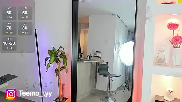 teemotwink online show from January 6, 10:12 pm