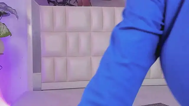 Alhana pulido online show from January 22, 9:32 pm