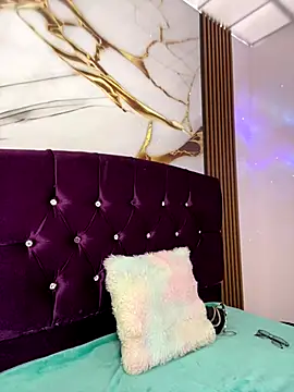 angel natural online show from November 3, 8:10 pm