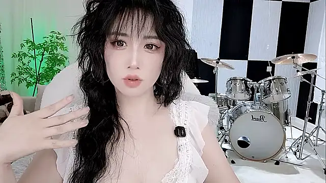 Vaness-a online show from October 21, 6:30 pm