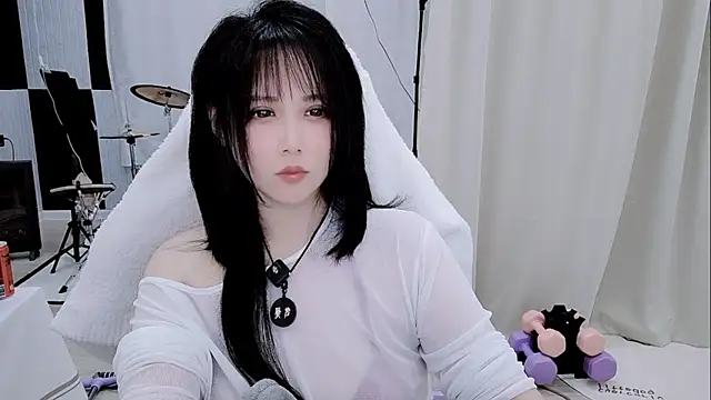 Vaness-a online show from April 20, 8:43 pm