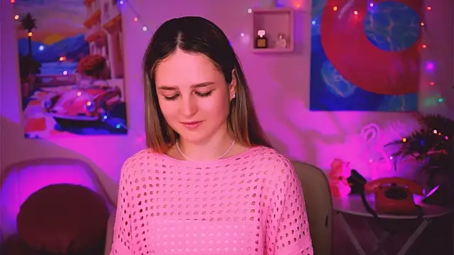 Snapshot of DeboraLarson chatting on January 4, 11:11 am DeboraLarson online show from January 4, 11:11 am