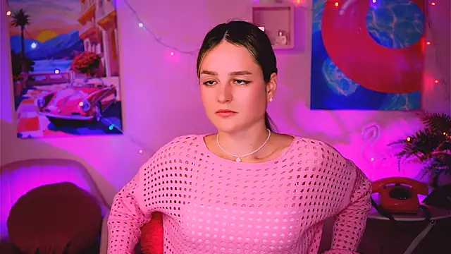 Snapshot of DeboraLarson chatting on January 5, 7:07 am DeboraLarson online show from January 5, 7:07 am