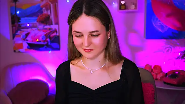 Snapshot of DeboraLarson chatting on January 13, 10:36 am DeboraLarson online show from January 13, 10:36 am