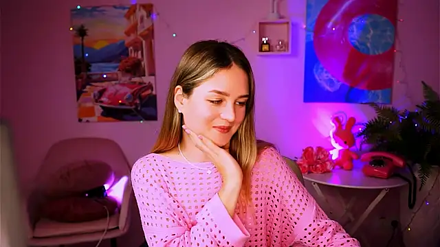 Snapshot of DeboraLarson chatting on January 25, 7:17 am DeboraLarson online show from January 25, 7:17 am