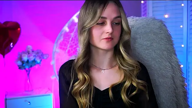 Snapshot of DeboraLarson chatting on March 1, 7:26 pm DeboraLarson online show from March 1, 7:26 pm