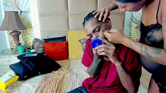 Snapshot of bigblackhotx1 chatting on November 5, 12:27 pm bigblackhotx1 online show from November 5, 12:27 pm