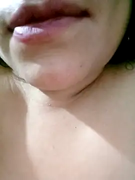 Snapshot of Kasandra02 chatting on February 25, 7:31 am Kasandra02 online show from February 25, 7:31 am
