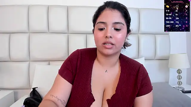 Snapshot of CortanaAdamss chatting on December 12, 8:53 pm CortanaAdamss online show from December 12, 8:53 pm