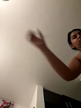 Snapshot of darsha_90 chatting on October 25, 1:13 am darsha 90 online show from October 25, 1:13 am