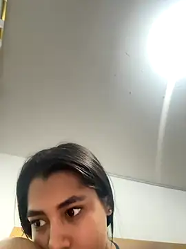 Snapshot of darsha_90 chatting on November 8, 12:33 am darsha 90 online show from November 8, 12:33 am