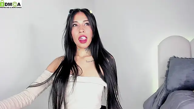 Snapshot of baby_alee chatting on December 3, 5:48 am baby alee online show from December 3, 5:48 am