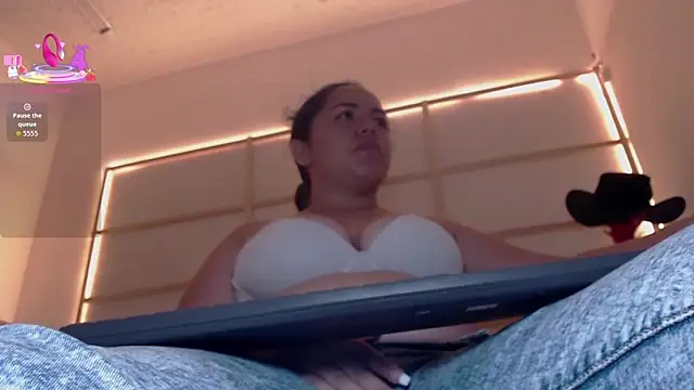 Snapshot of candiapole chatting on September 24, 6:00 pm candiapole online show from September 24, 6:00 pm