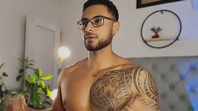 LiamGarcia1 online show from January 16, 3:24 pm