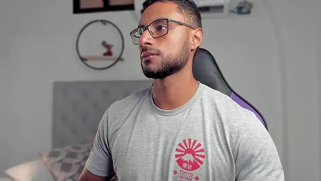 LiamGarcia1 online show from January 30, 12:59 pm