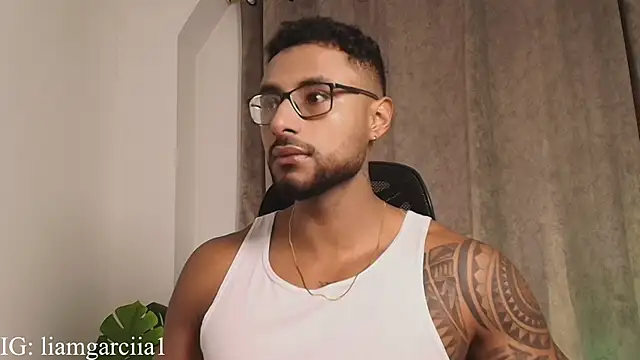 LiamGarcia1 online show from March 15, 2:01 pm