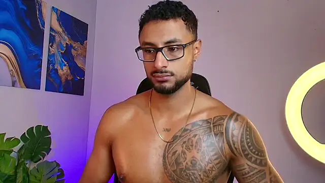 LiamGarcia1 online show from September 16, 3:24 pm