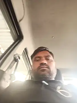 pintuS40 online show from January 23, 7:00 am