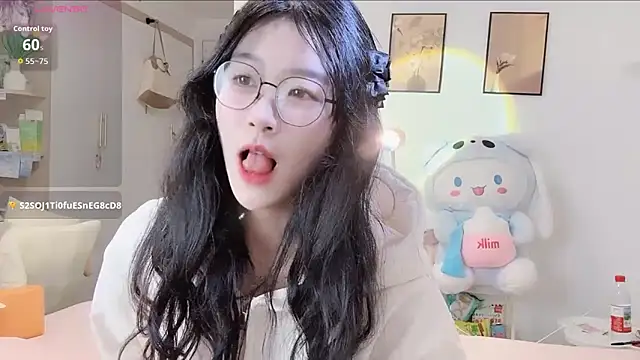 Snapshot of Luminous163 chatting on September 28, 9:03 am Luminous163 online show from September 28, 9:03 am