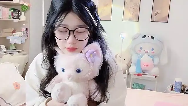 Snapshot of Luminous163 chatting on October 26, 10:32 am Luminous163 online show from October 26, 10:32 am