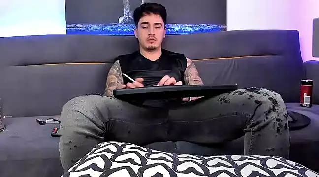 uptomatty online show from December 21, 8:28 am