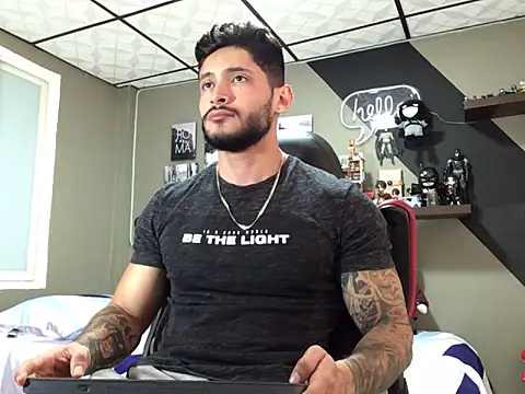 marcel crawford96 online show from March 12, 5:17 pm