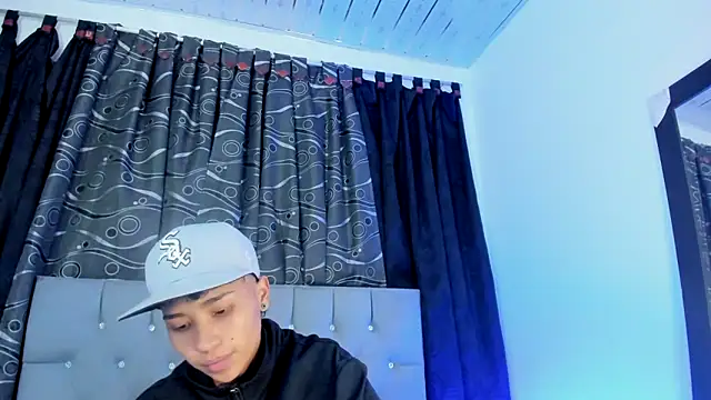 nova sex01 online show from December 28, 11:19 am