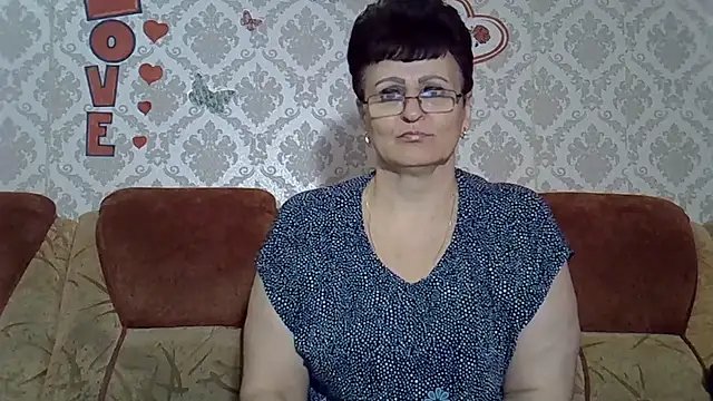 PaulaGolden online show from October 20, 6:58 am