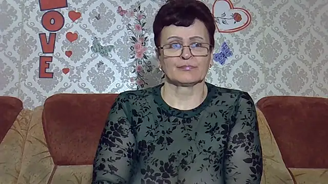 PaulaGolden online show from March 12, 12:00 pm