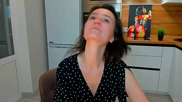 Snapshot of ameli_moon chatting on January 21, 3:43 pm ameli moon online show from January 21, 3:43 pm