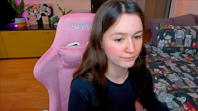 Snapshot of ameli_moon chatting on September 20, 1:56 pm ameli moon online show from September 20, 1:56 pm