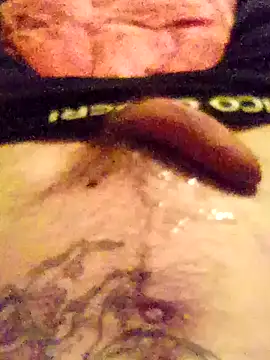 Snapshot of HastLuster chatting on December 18, 12:21 am HastLuster online show from December 18, 12:21 am