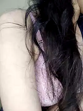 Fair-magic-woman online show from February 6, 7:40 pm