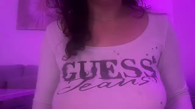 Snapshot of Serena_4you chatting on October 21, 8:53 pm Serena 4you online show from October 21, 8:53 pm