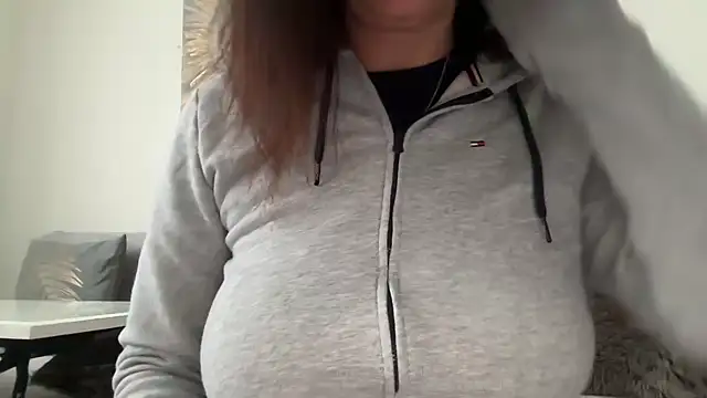 Snapshot of Serena_4you chatting on November 7, 3:01 pm Serena 4you online show from November 7, 3:01 pm