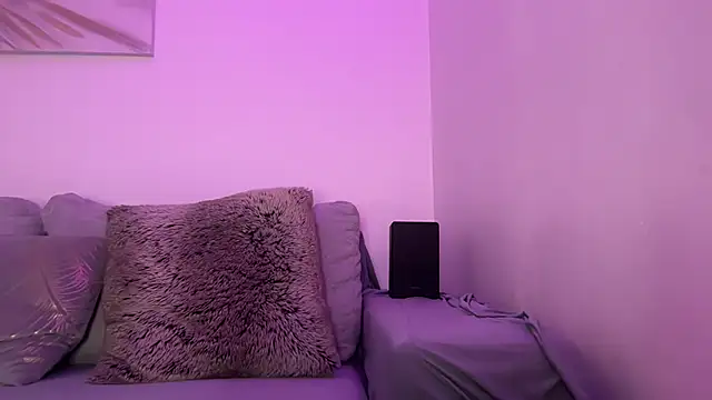 Snapshot of Serena_4you chatting on December 14, 4:34 pm Serena 4you online show from December 14, 4:34 pm