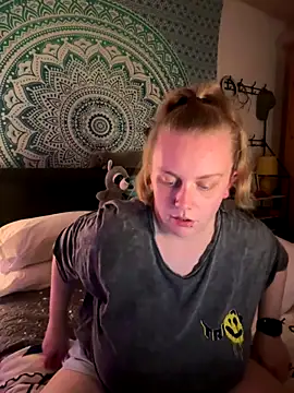 Snapshot of Vixen_Mistress_Ali chatting on November 24, 8:30 pm Vixen Mistress Ali online show from November 24, 8:30 pm