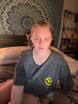 Snapshot of Vixen_Mistress_Ali chatting on November 25, 8:53 pm Vixen Mistress Ali online show from November 25, 8:53 pm